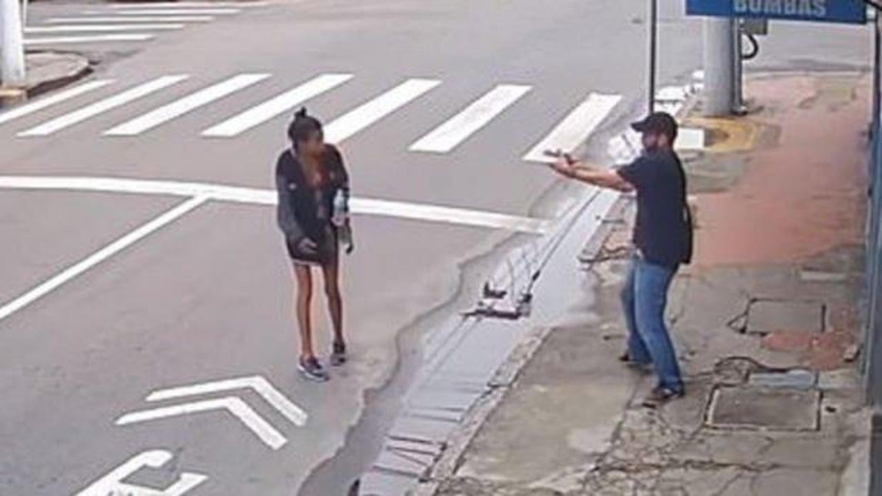 Brezilya'da korkunç olay: 25 sent için evsiz kadını vurdu