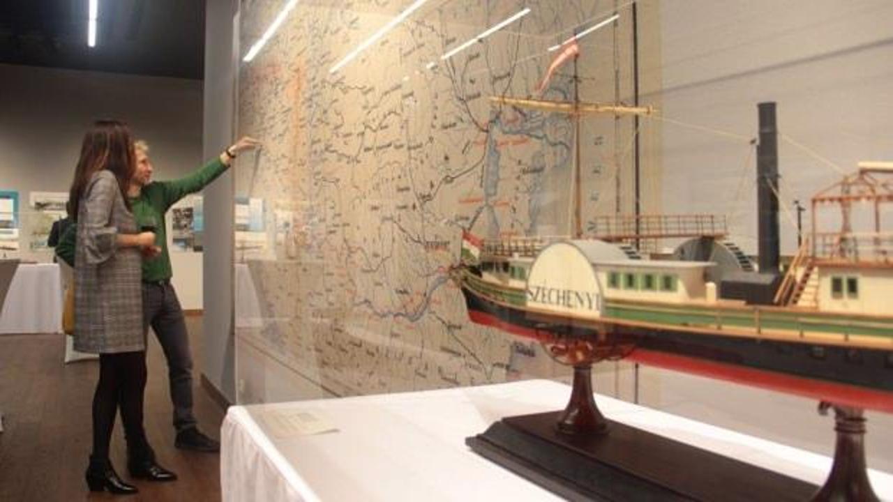 Budapeşte-İstanbul buharlı gemi seyahati 'Doğu’ya Açılmak' sergisinde