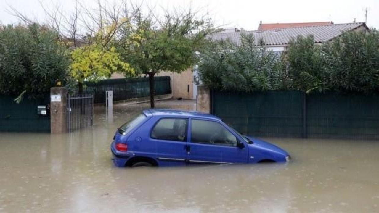 Fransa'da sel felaketi: 2 ölü 