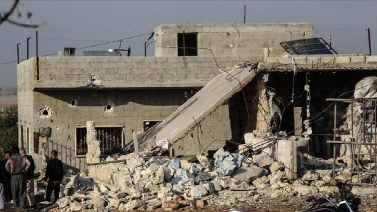 Rusya İdlib'e saldırdı! 3 sivil öldü