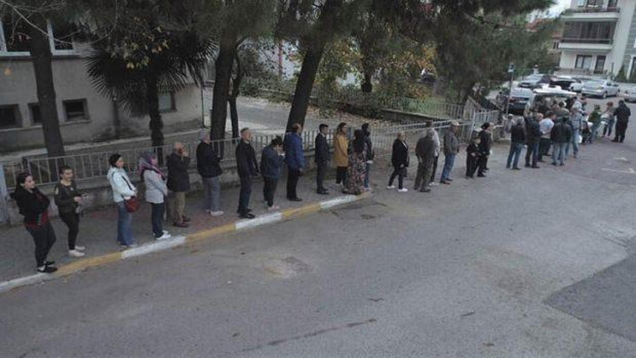 Üretime başladı! İnsanlar alabilmek için sıraya giriyor