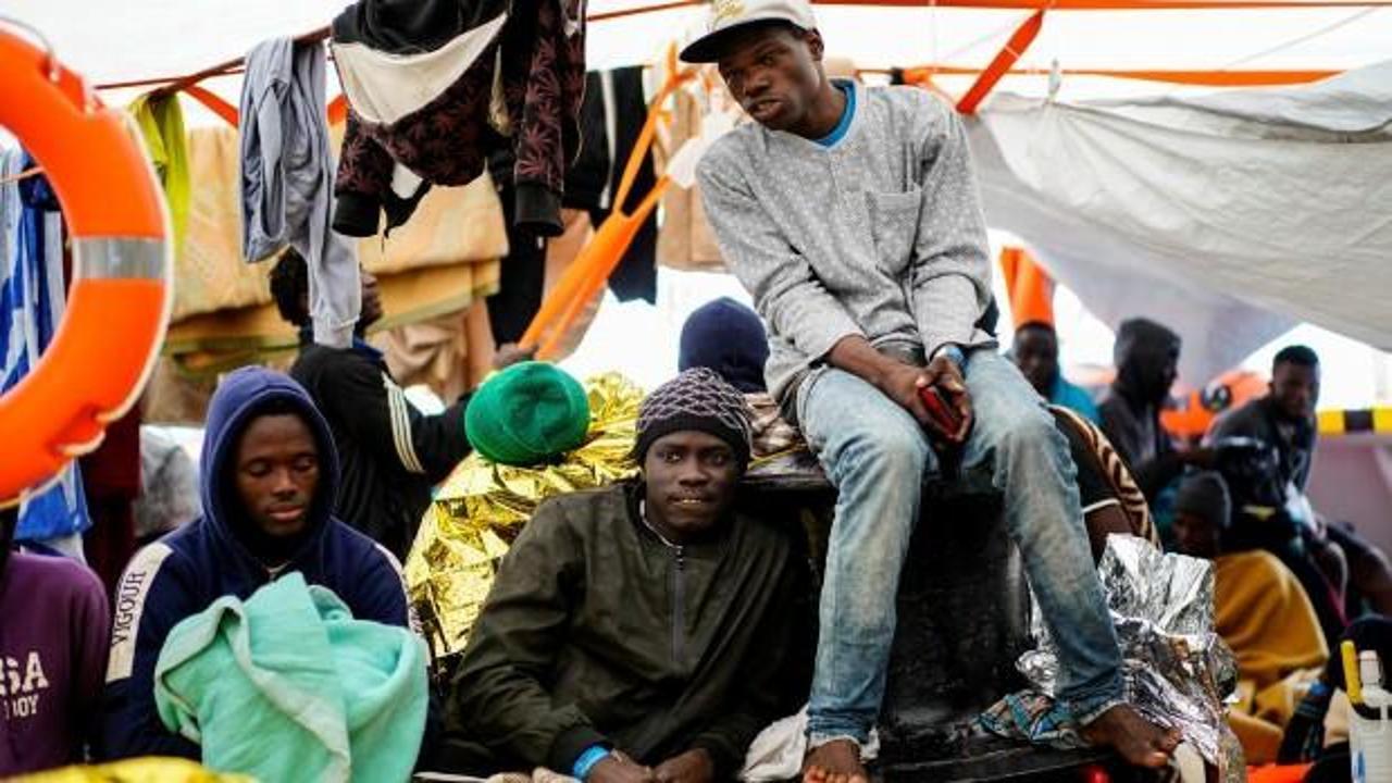 276 düzensiz göçmen için AB ülkelerinden liman bekleniyor