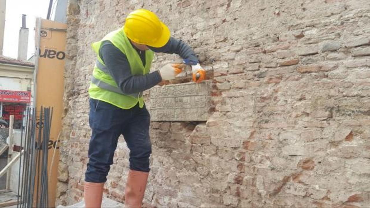 Yozgat'ta şaşırtan olay! Duvardan kitabe &ccedil;ıktı