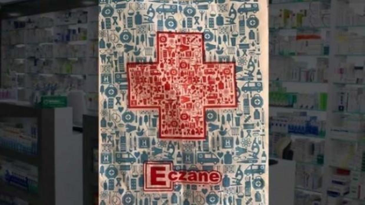 Eczanenin verdiği 'Kızılha&ccedil;'lı poşet tepki &ccedil;ekti