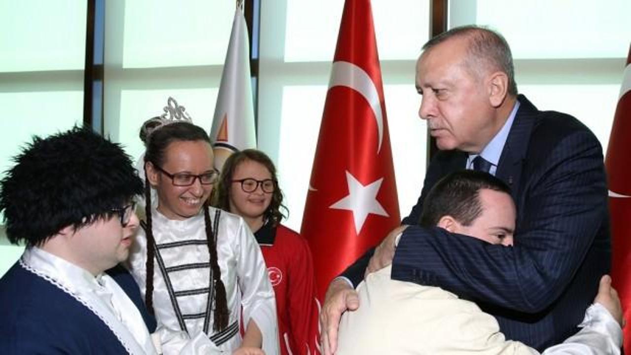 Erdoğan'la bir araya geldiler! Duygu yüklü anlar