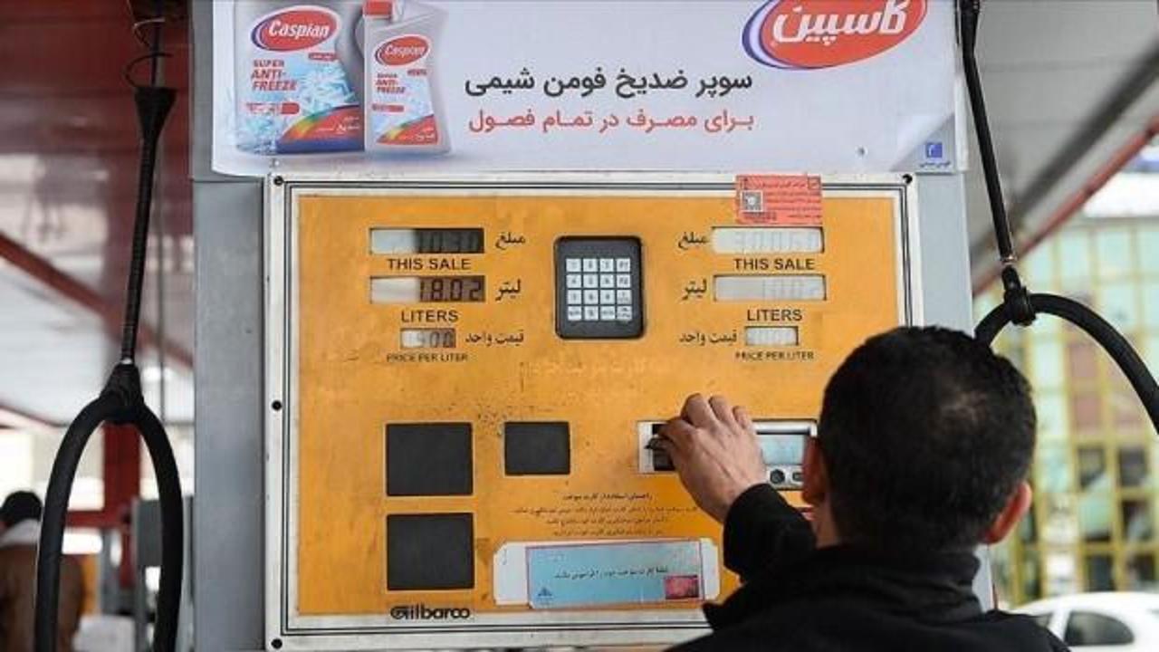 İran'da zamdan sonra benzin tüketiminde belirgin düşüş yaşandı