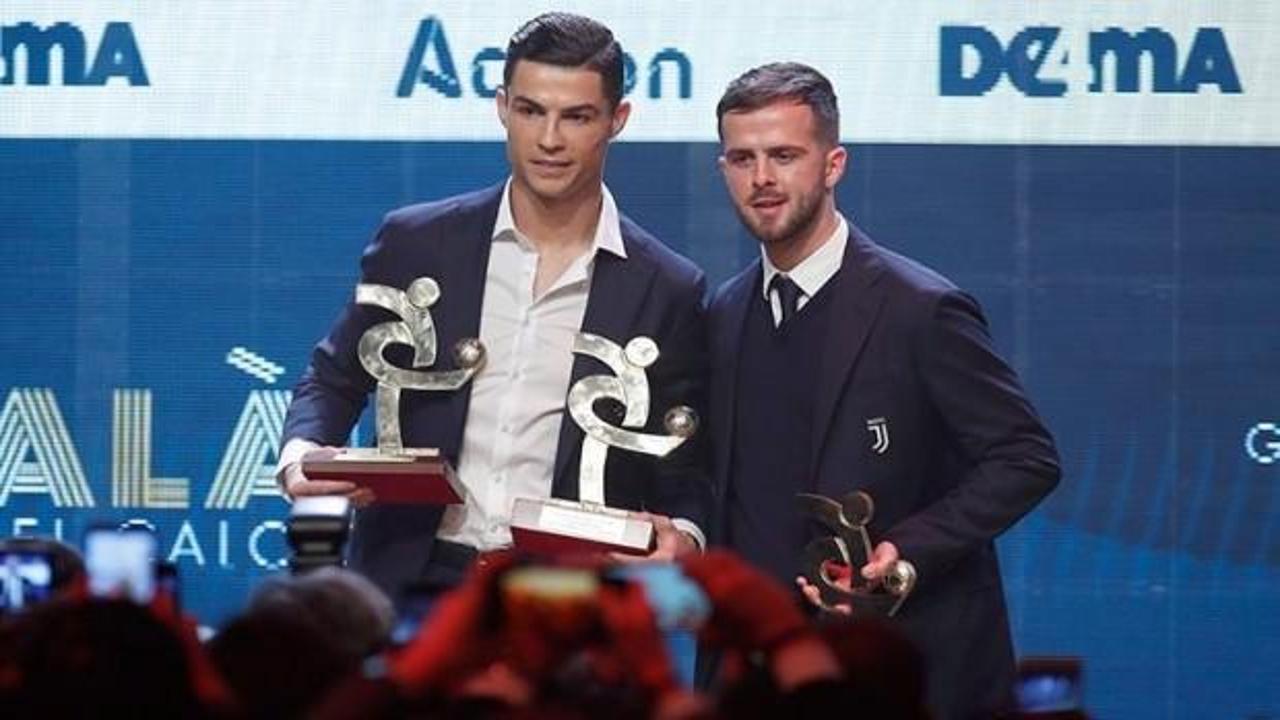 Messi Ballon d'Or alırken Ronaldo İtalya'da ödül aldı