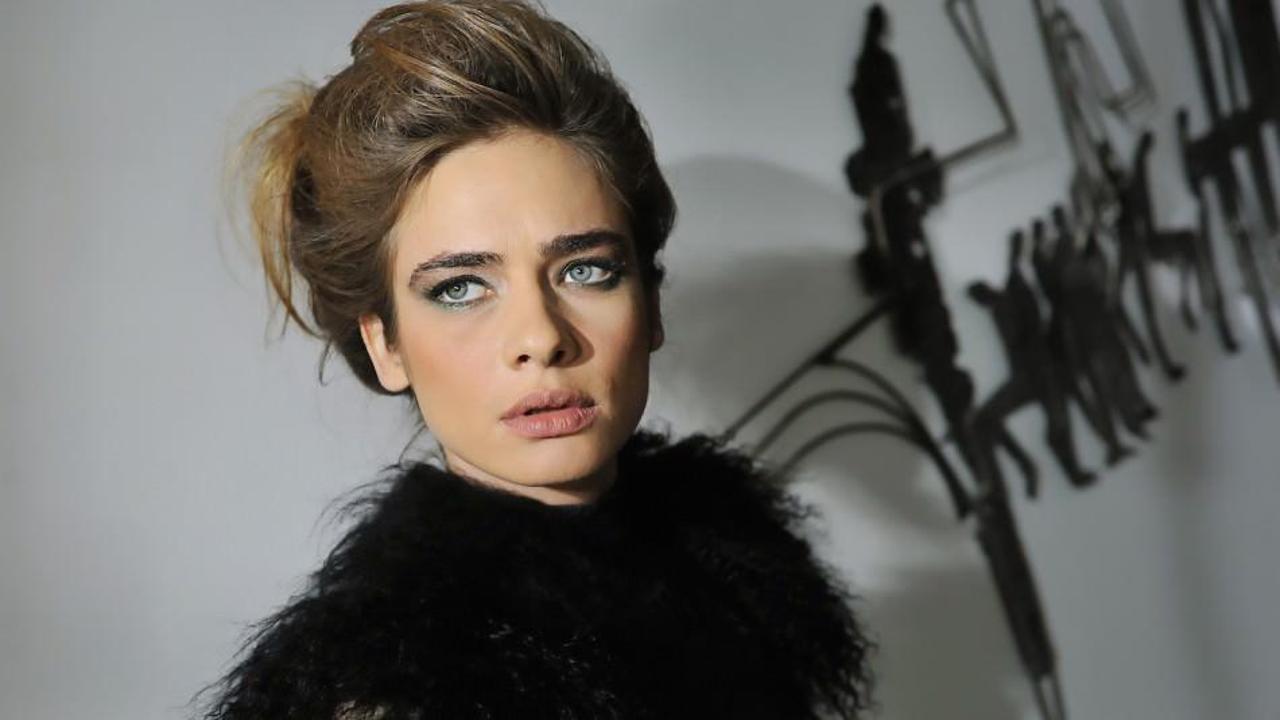 M&uuml;ge Boz&rsquo;un videosu tepki &ccedil;ekti! &Ccedil;ocuğunu tehlikeye attı...