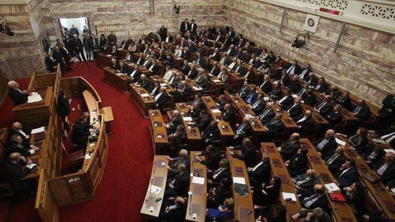 Yunan Parlamentosunda İslam'a hakaret!