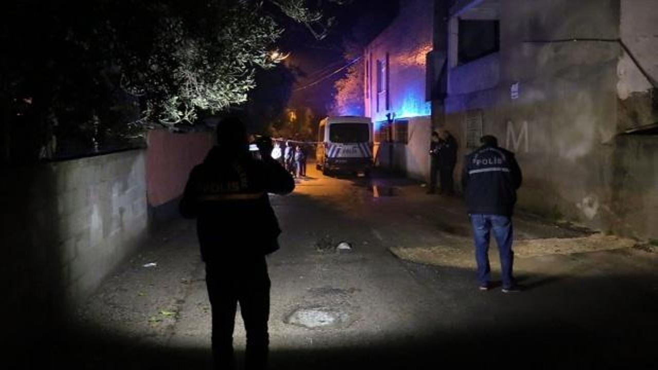 Adana'da bir kişi eşini pompalı tüfekle vurdu! 