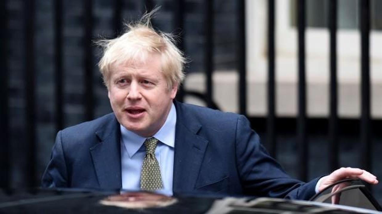 İngiltere'de seçimin galibi Johnson: Brexit konusunu kapatın