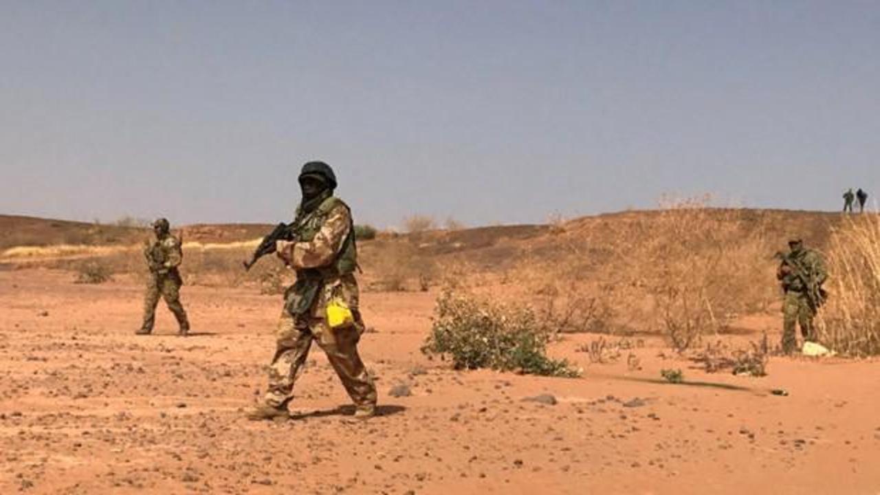 Nijer'de askeri üsse saldırdı! 73 asker öldü