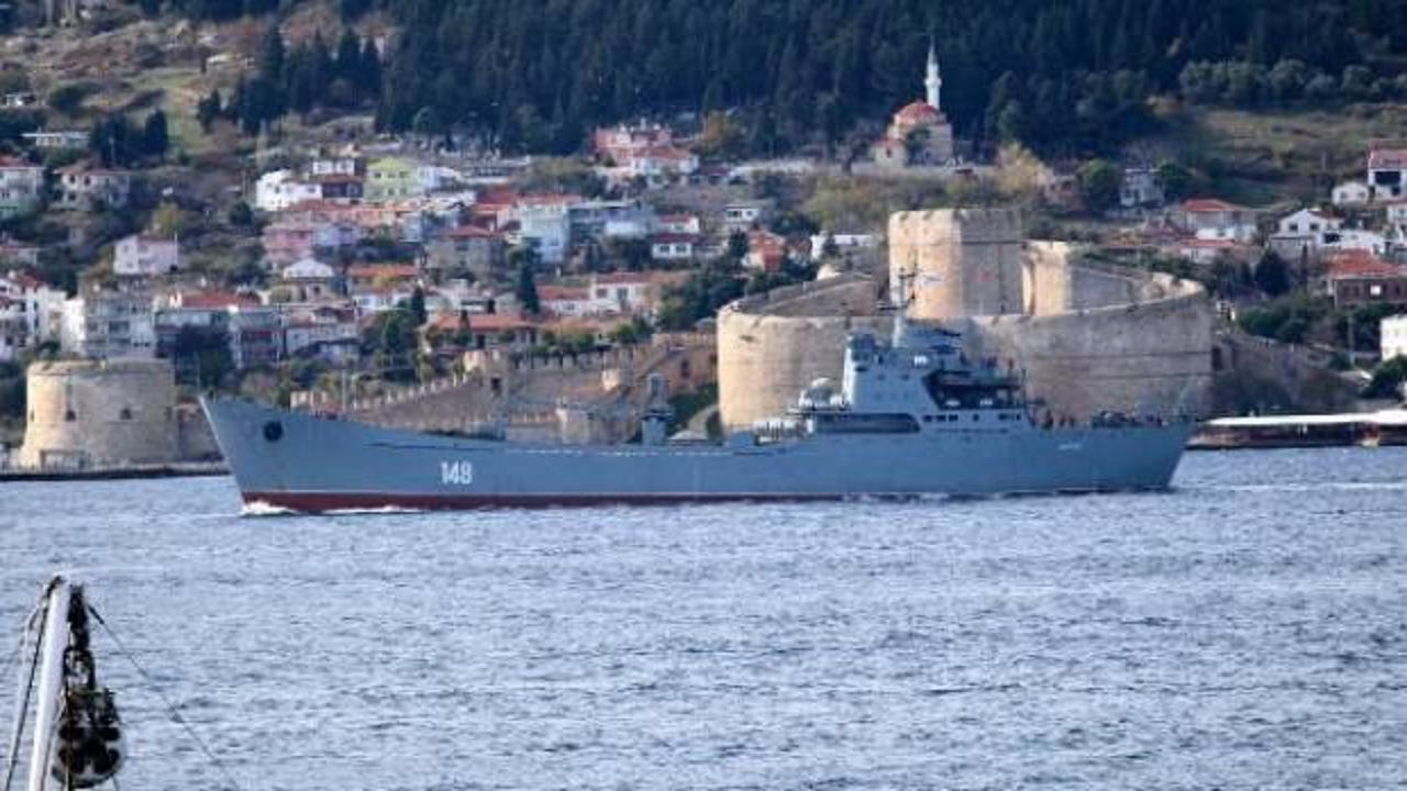 Rus savaş gemileri Akdeniz'e iniyor