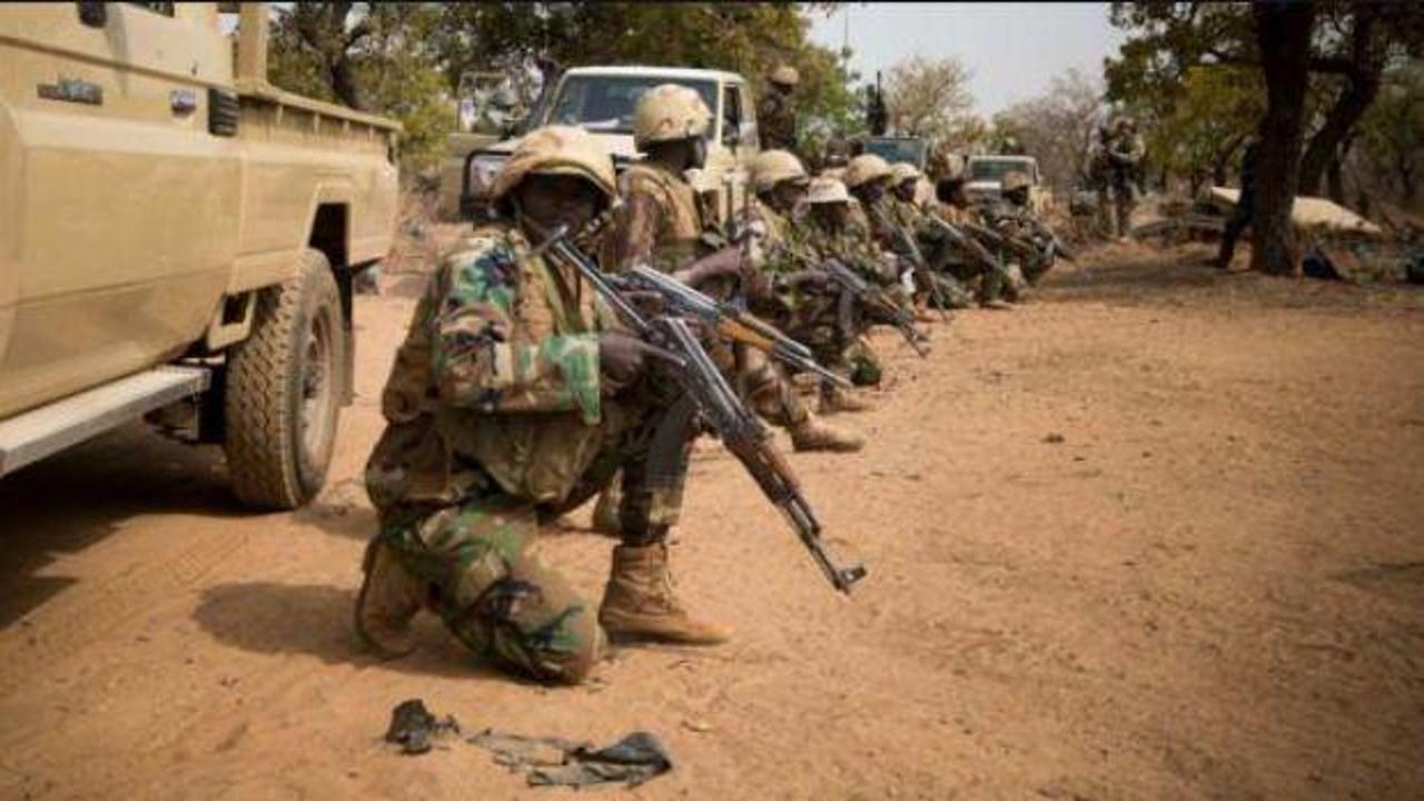 Nijer'de askeri konvoya saldırı