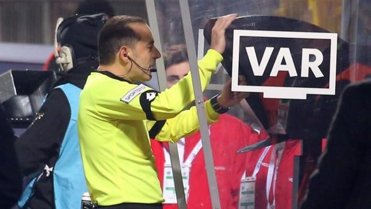 UEFA, VAR'da değişiklik için harekete geçiyor