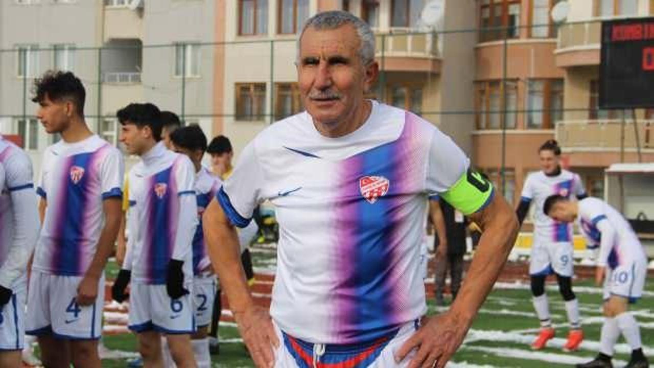 71 yaşındaki futbolcu transfer oldu