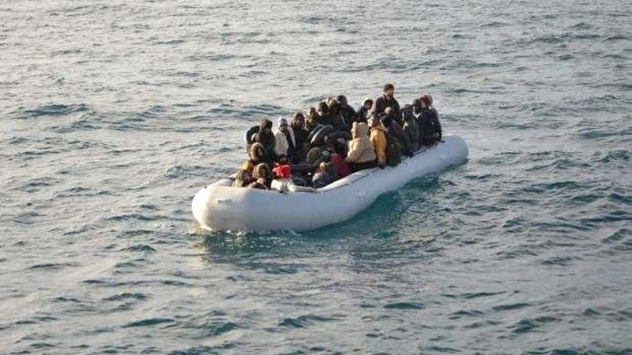 İzmir'de 42 göçmen yakalandı