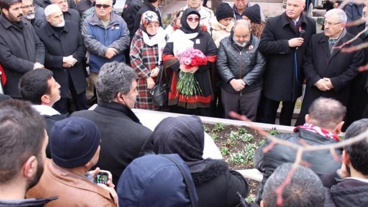 Muhsin Yazıcıoğlu mezarı başında anıldı