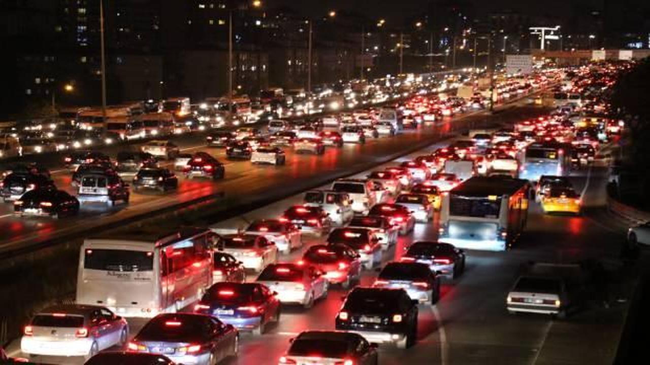 İstanbul'daki araç sayısı 21 ilin toplam nüfusunu geçti! İşte o şehirler