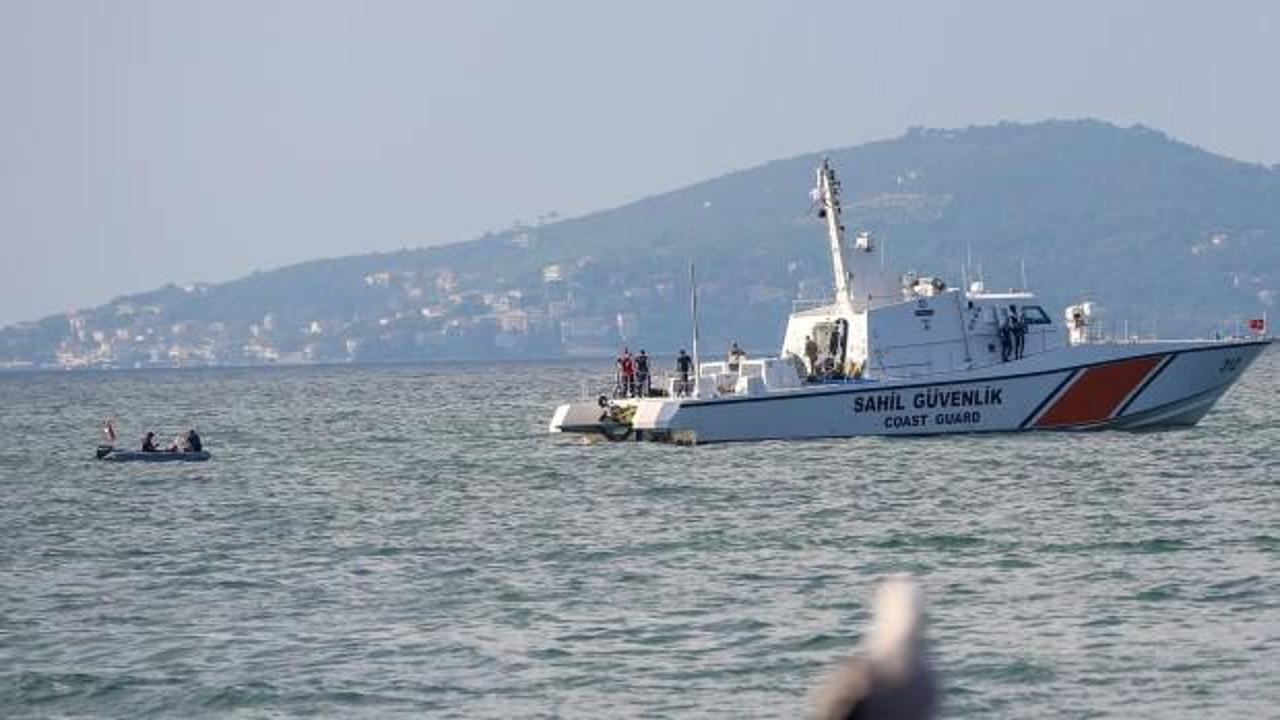 Mersin'de denizde kaybolan 2 bekçi aranıyor