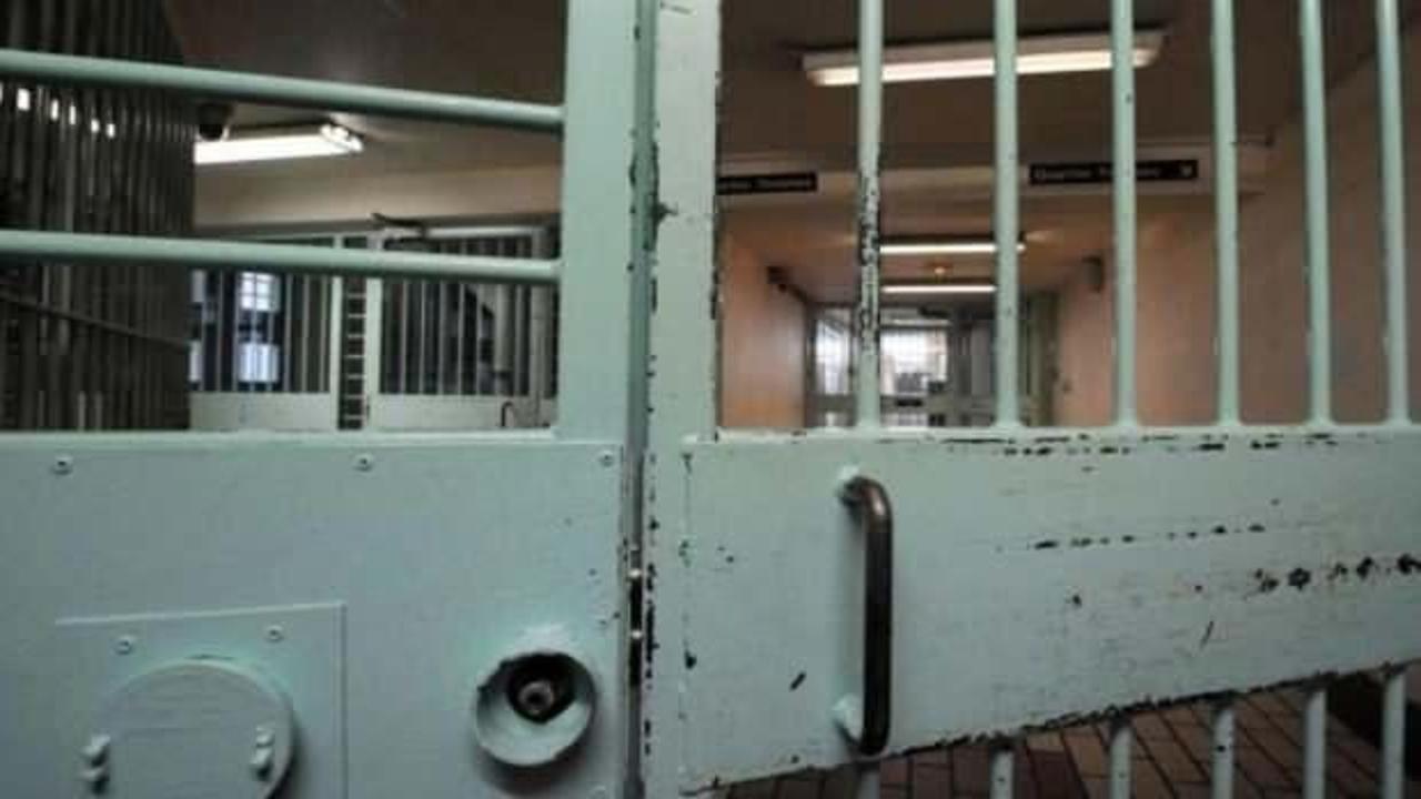 75 mahkum cezaevinden kaçtı 
