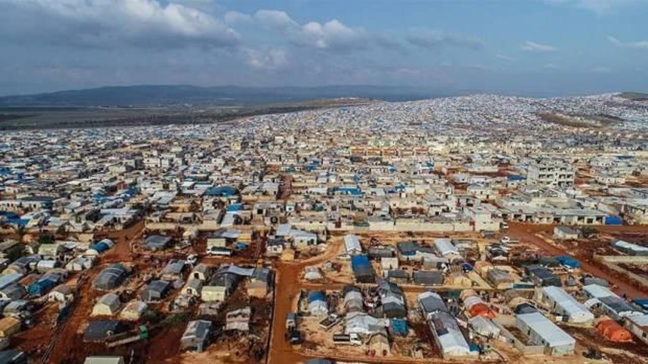 İdlib'de çadır kentler dolup taşıyor
