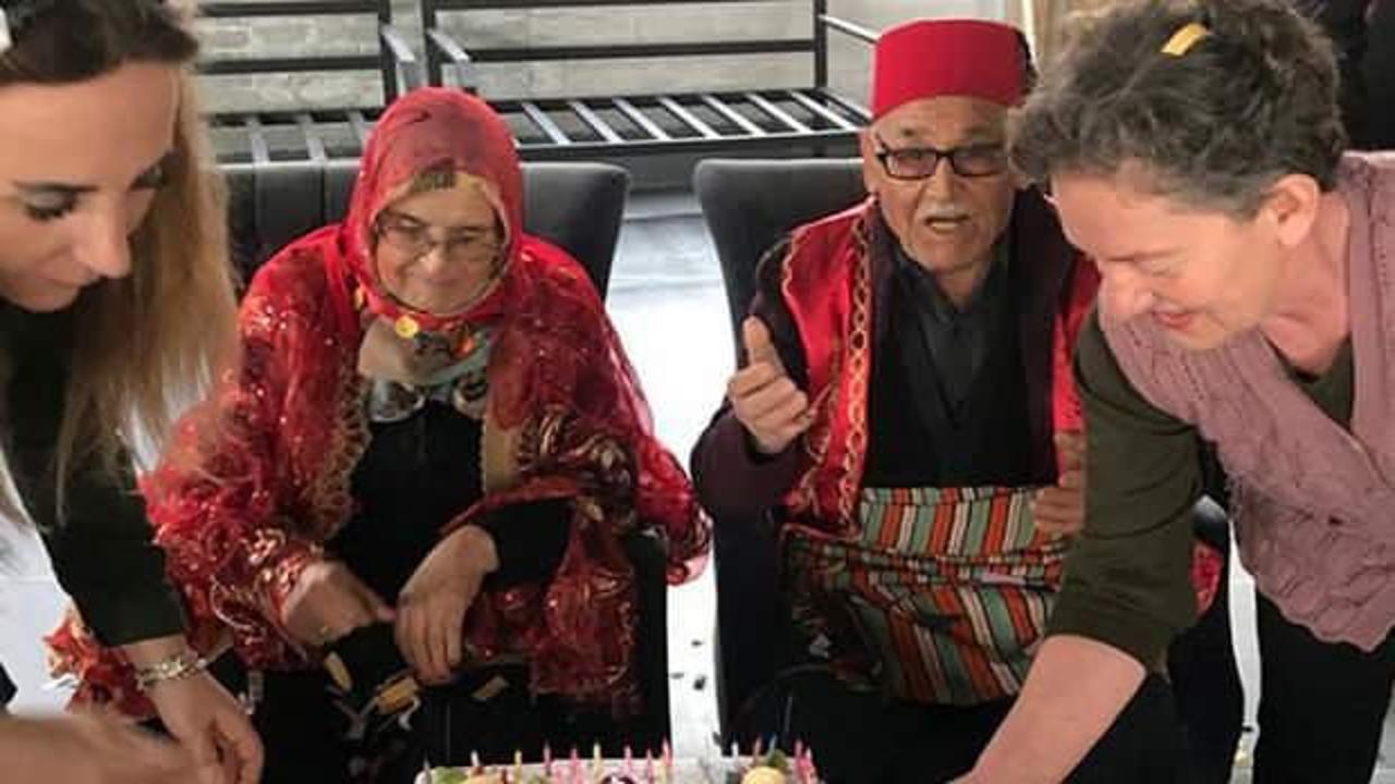 Ka&ccedil;arak evlenen &ccedil;ifte, 58 yıl sonra &ccedil;ocuklarından d&uuml;ğ&uuml;n