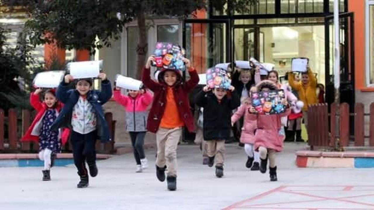 Okullarda karne heyecanı: Yarıyıl tatili bugün başlıyor