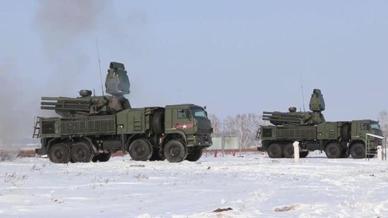 Rusya 25 bin askeriyle tatbikata başladı