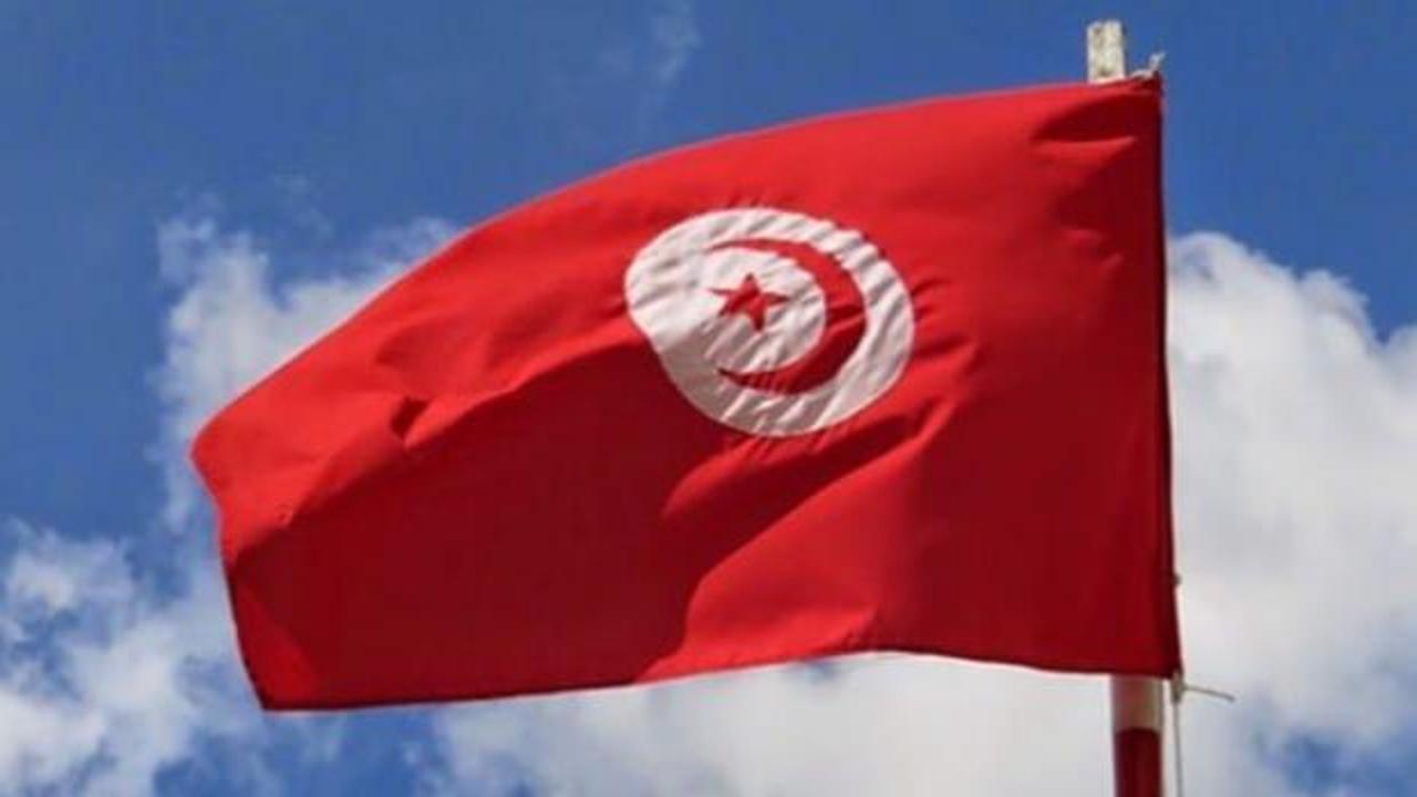 Tunus: Hava sahasını ihlal edeni vurmaya hazırız