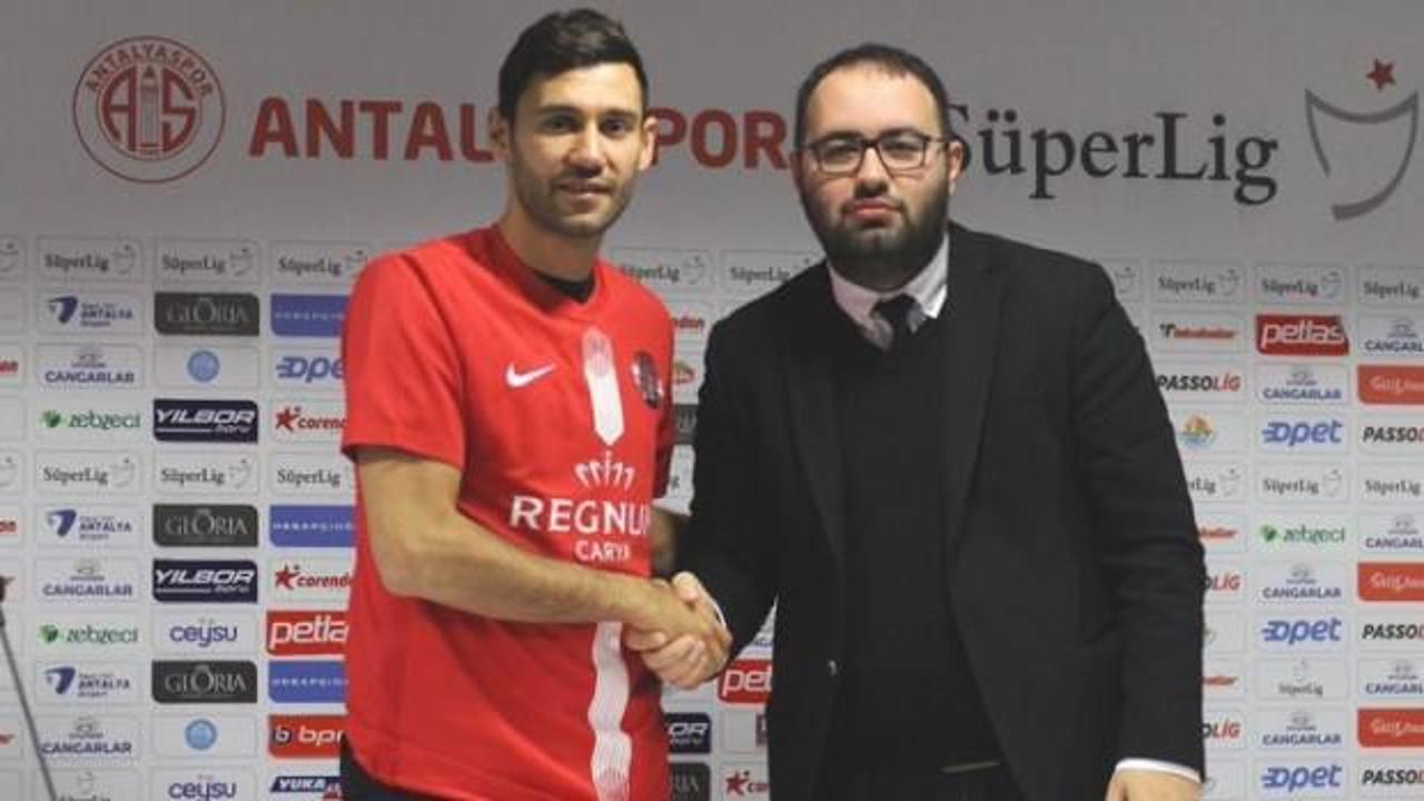 Antalyaspor, Veysel Sarı'yı transfer etti