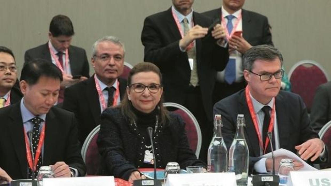 Bakan Pekcan, Davos'ta DTÖ toplantılarına katıldı
