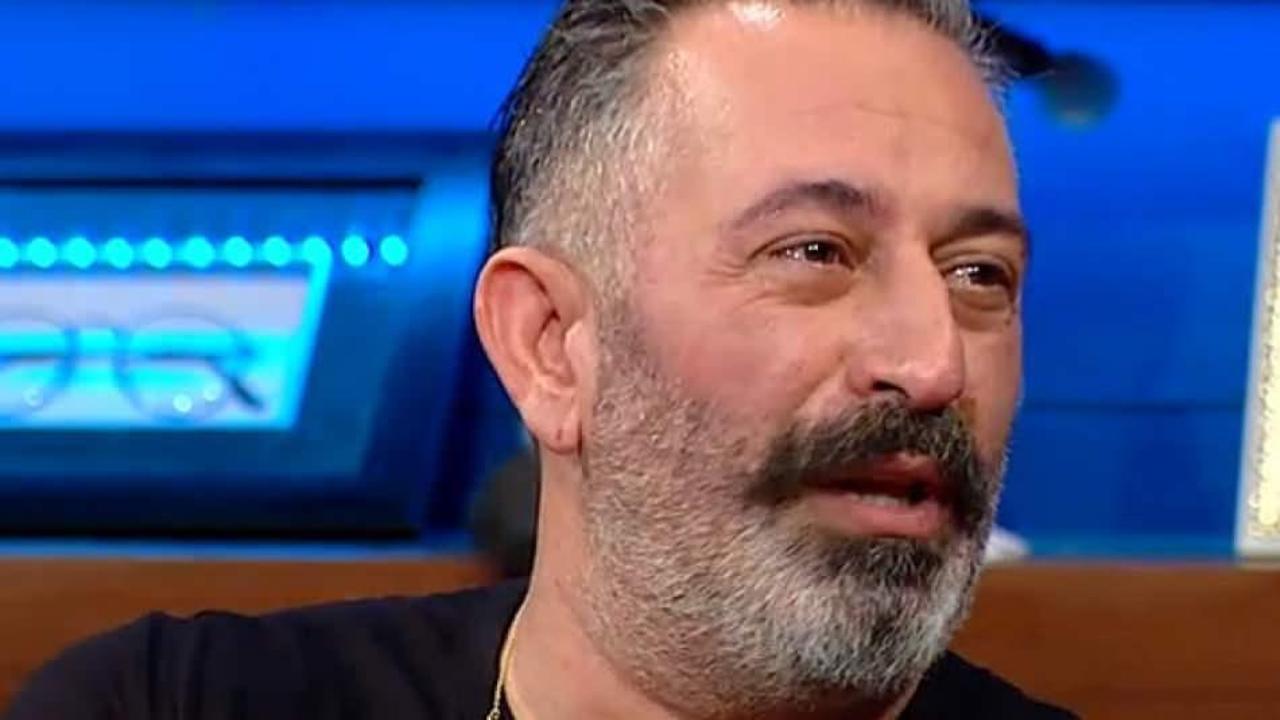 Cem Yılmaz d&uuml;ş&uuml;nd&uuml;rd&uuml;: "İ&ccedil;imde bir Murat Boz var"!