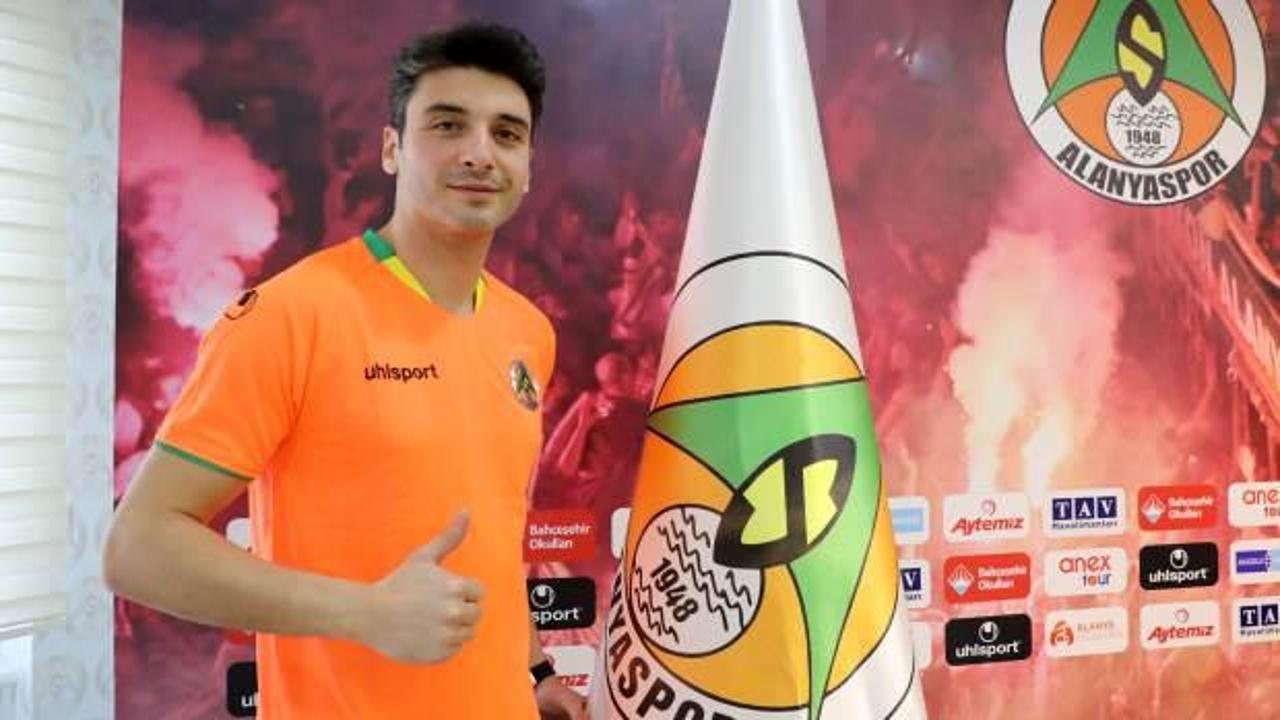 Cenk G&ouml;nen transferi resmen a&ccedil;ıklandı!