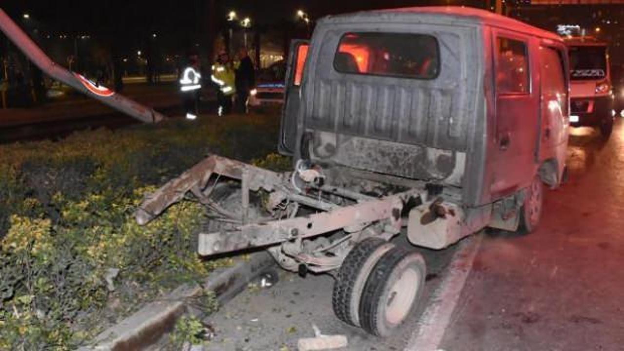 İzmir'de zincirleme kaza: 3 yaralı 