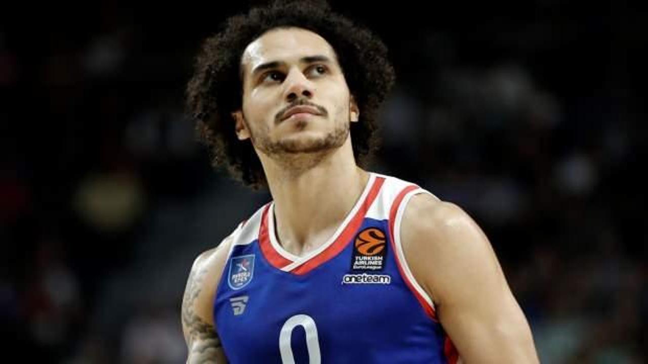 Shane Larkin zirveden inmiyor! 4 hafta oldu...