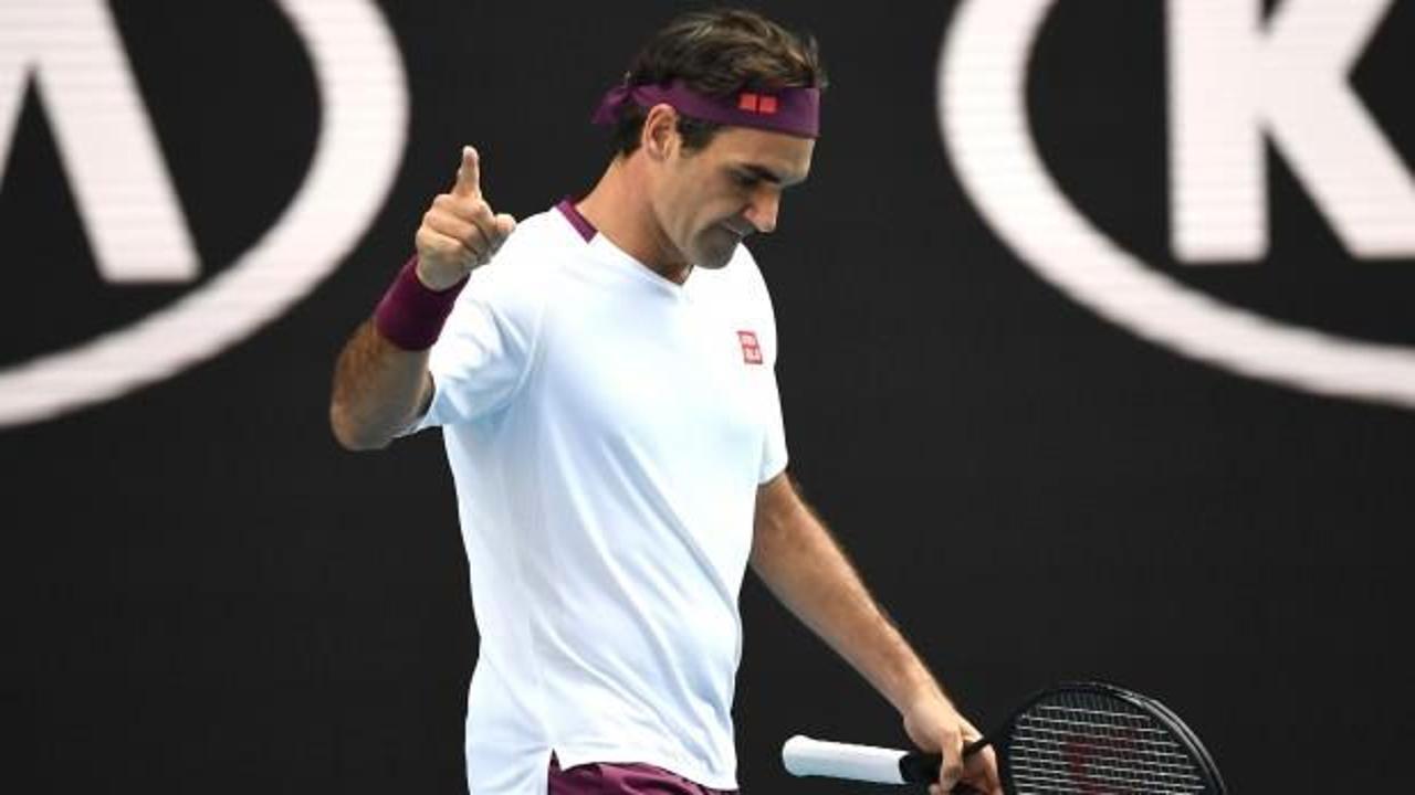 7 kez maç puanı çeviren Federer yarı finalde