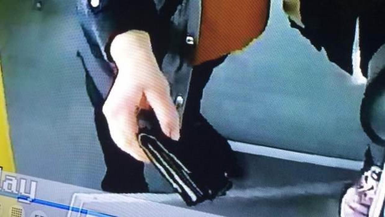 C&uuml;zdanını otob&uuml;ste d&uuml;ş&uuml;rd&uuml;, şof&ouml;r&uuml;n cevabıyla şok oldu