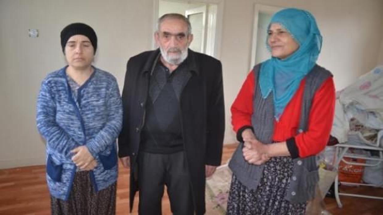 Elazığlı Mehmet Amca 2 evini depremzedelere verdi