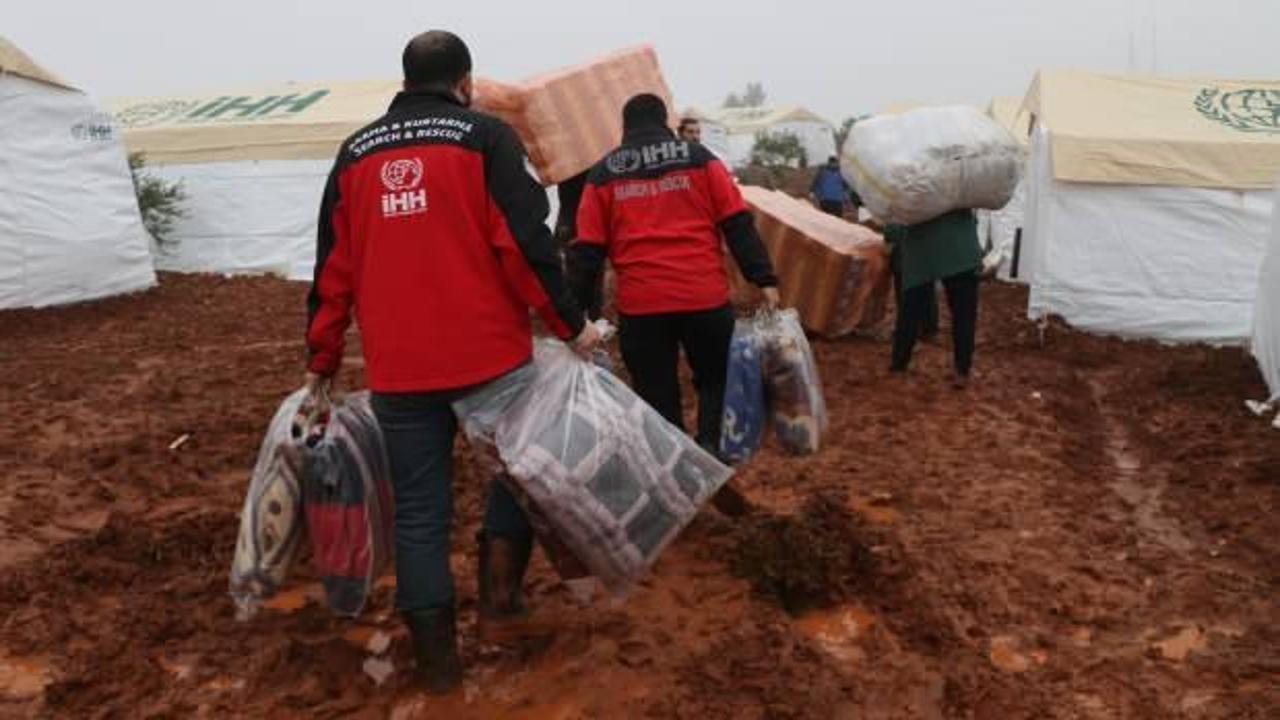 561 insani yardım tırı İdlip’e ulaştı