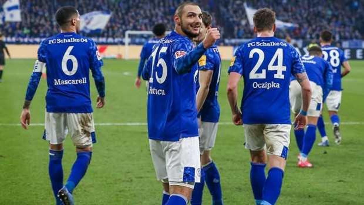 Ozan sakatlandı, Ahmed'in golü Schalke'ye yetmedi