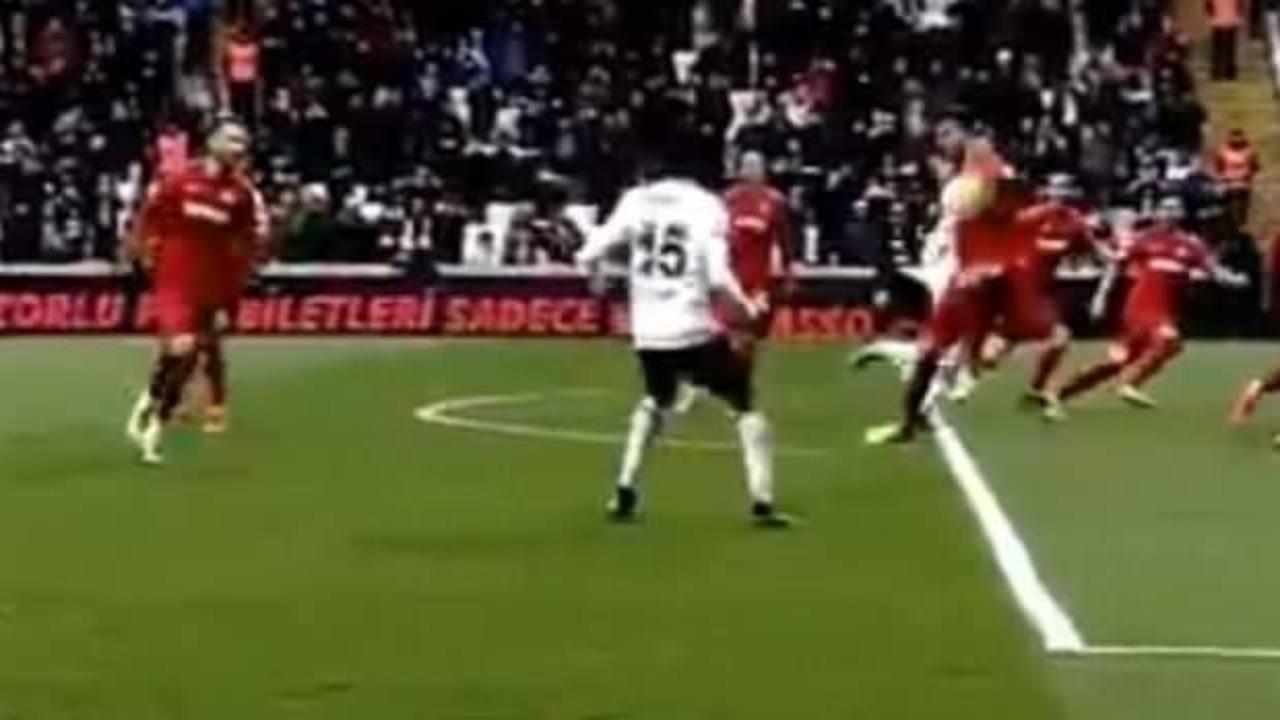 Beşiktaş - Gaziantep maçında tartışılan penaltı!