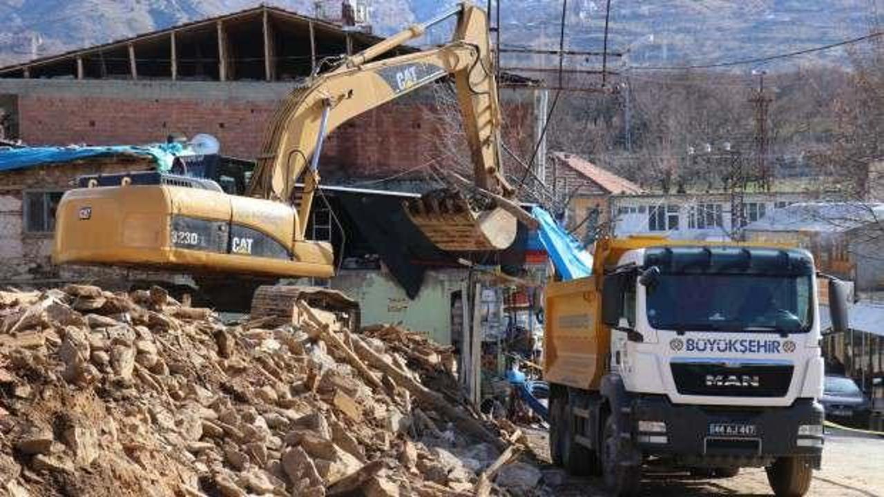Malatya’da acil yıkılacak 20 bina bulunuyor