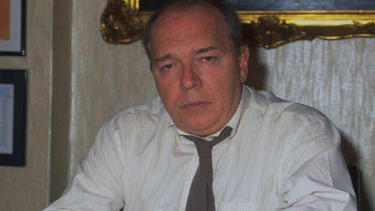 &Uuml;nl&uuml; y&ouml;netmen Tunca Y&ouml;nder son yolculuğuna uğurlandı