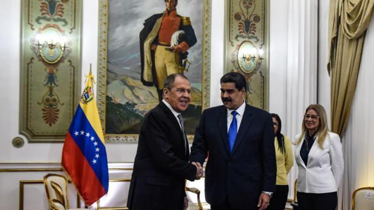 Venezuela Devlet Başkanı Maduro, Rus Dıışişleri Bakanı Lavrov ile görüştü