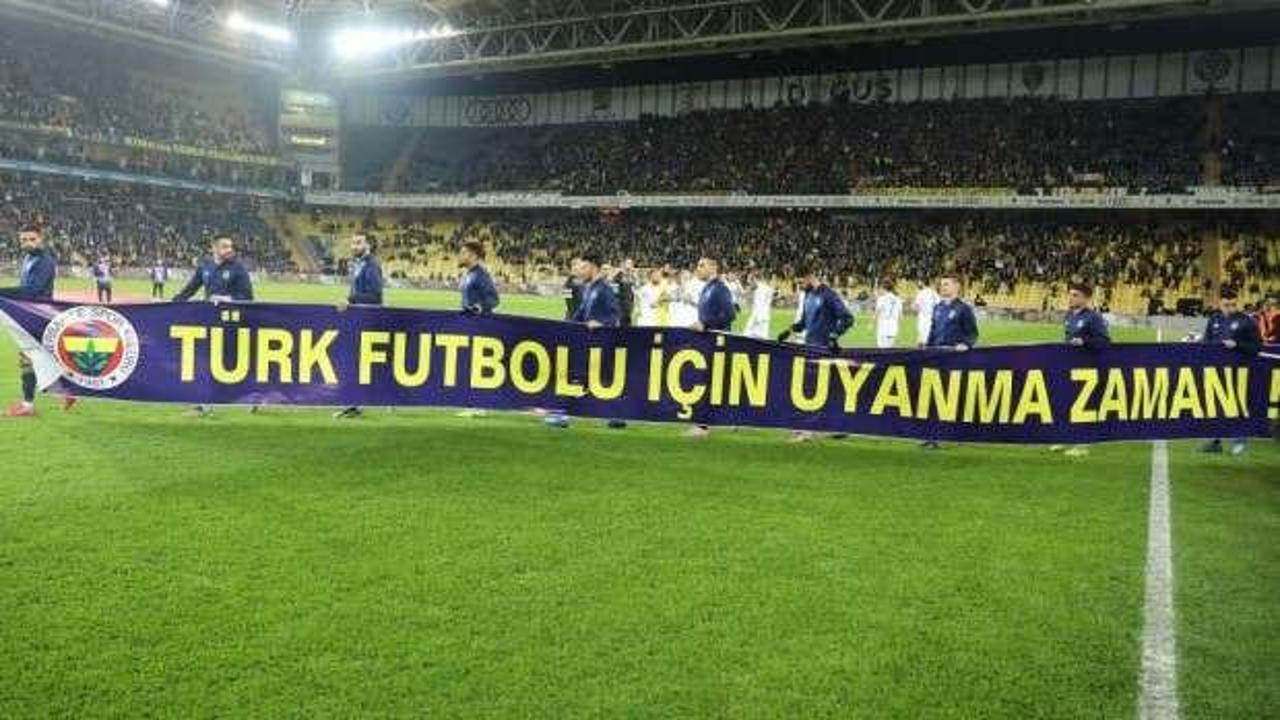 F.Bahçe'den pankart: 'Türk futbolu için uyanma zamanı'
