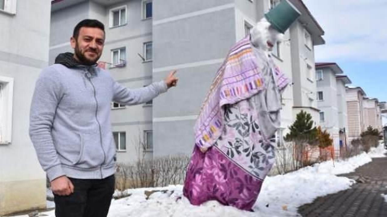 4 metrelik kardan adama 'Gulyabani' adını verdi