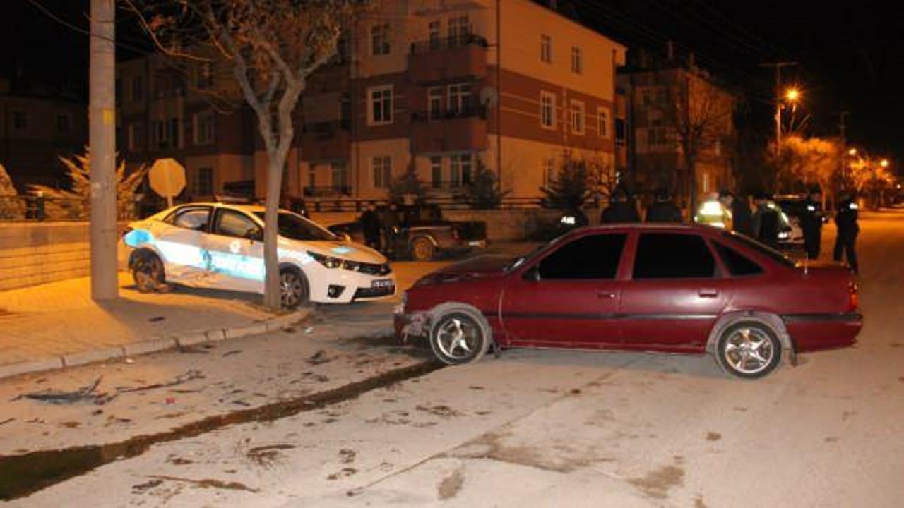 Karaman’da polis aracı kaza yaptı: 4 yaralı