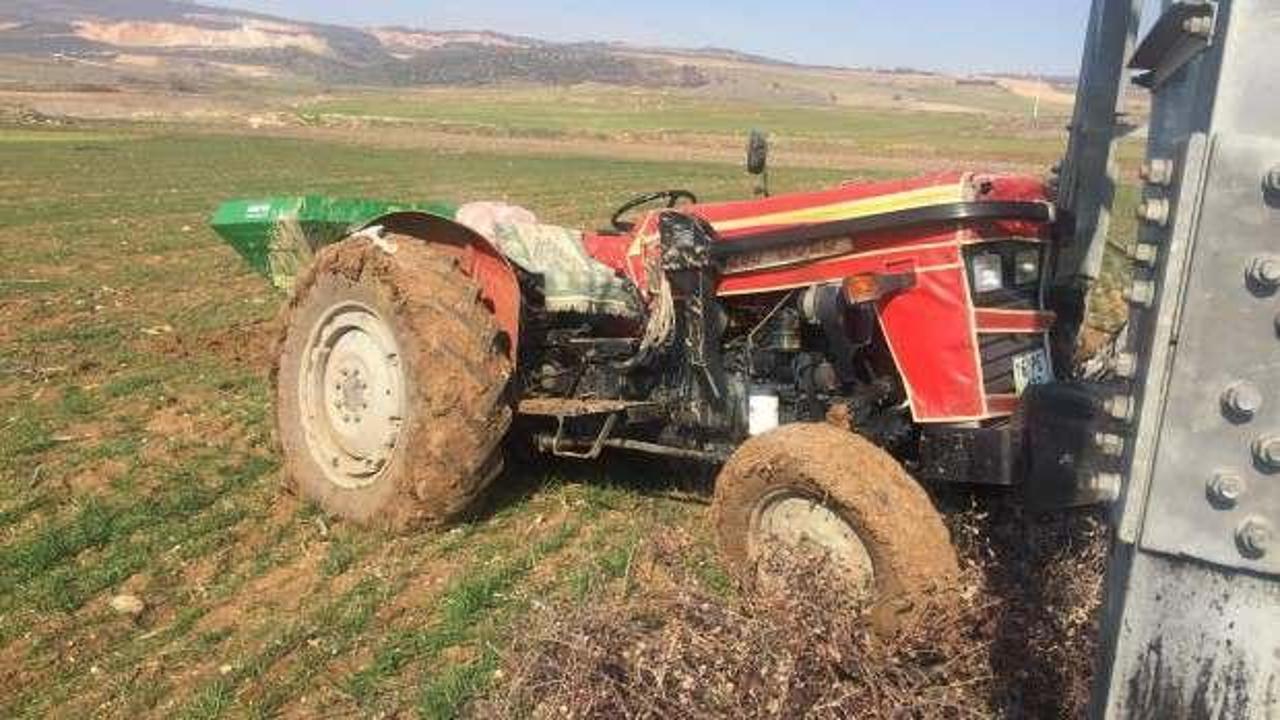 Gaz teli takılı kalan traktör sahibini ezip geçti