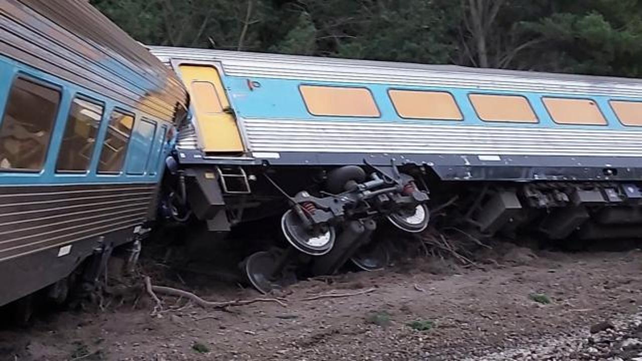 Avustralya'da tren kazası! 2 ölü